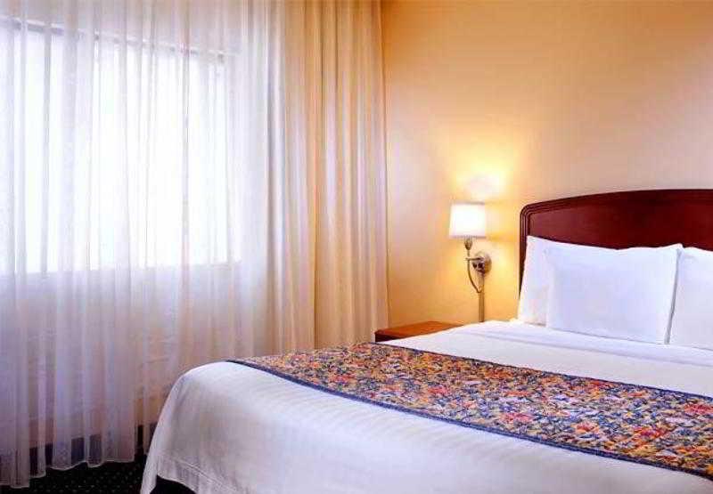 Courtyard By Marriott Dallas Northwest Eksteriør billede